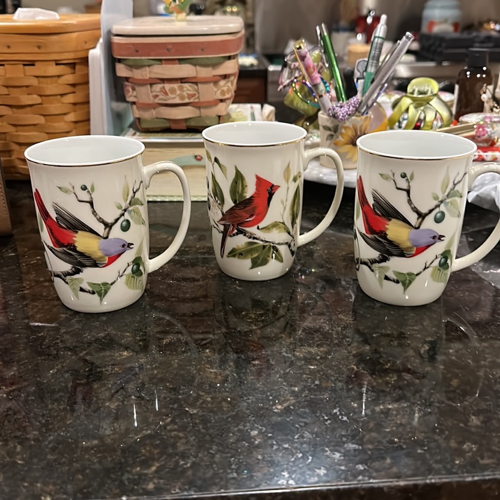 - Three Limited Coffee mugs w/ Cardinal, Painted Buntings-John James Audubon NEW